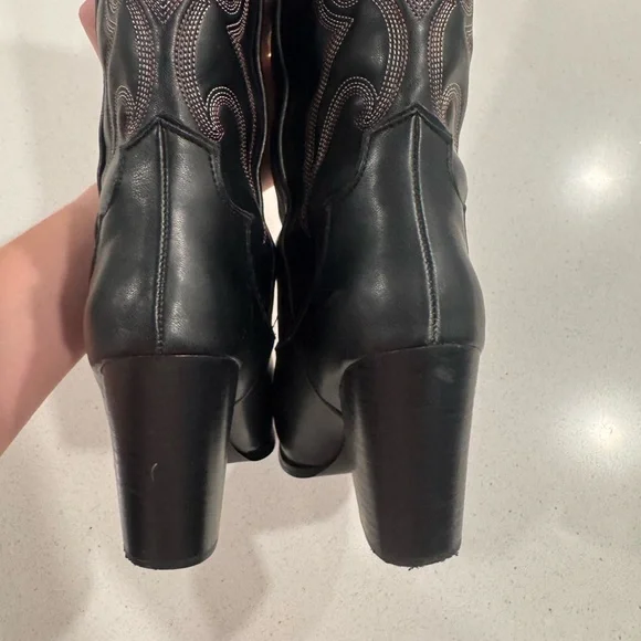 Steve Madden Black Embroidered Heeled Cowboy Boots - Picture 9 of 10